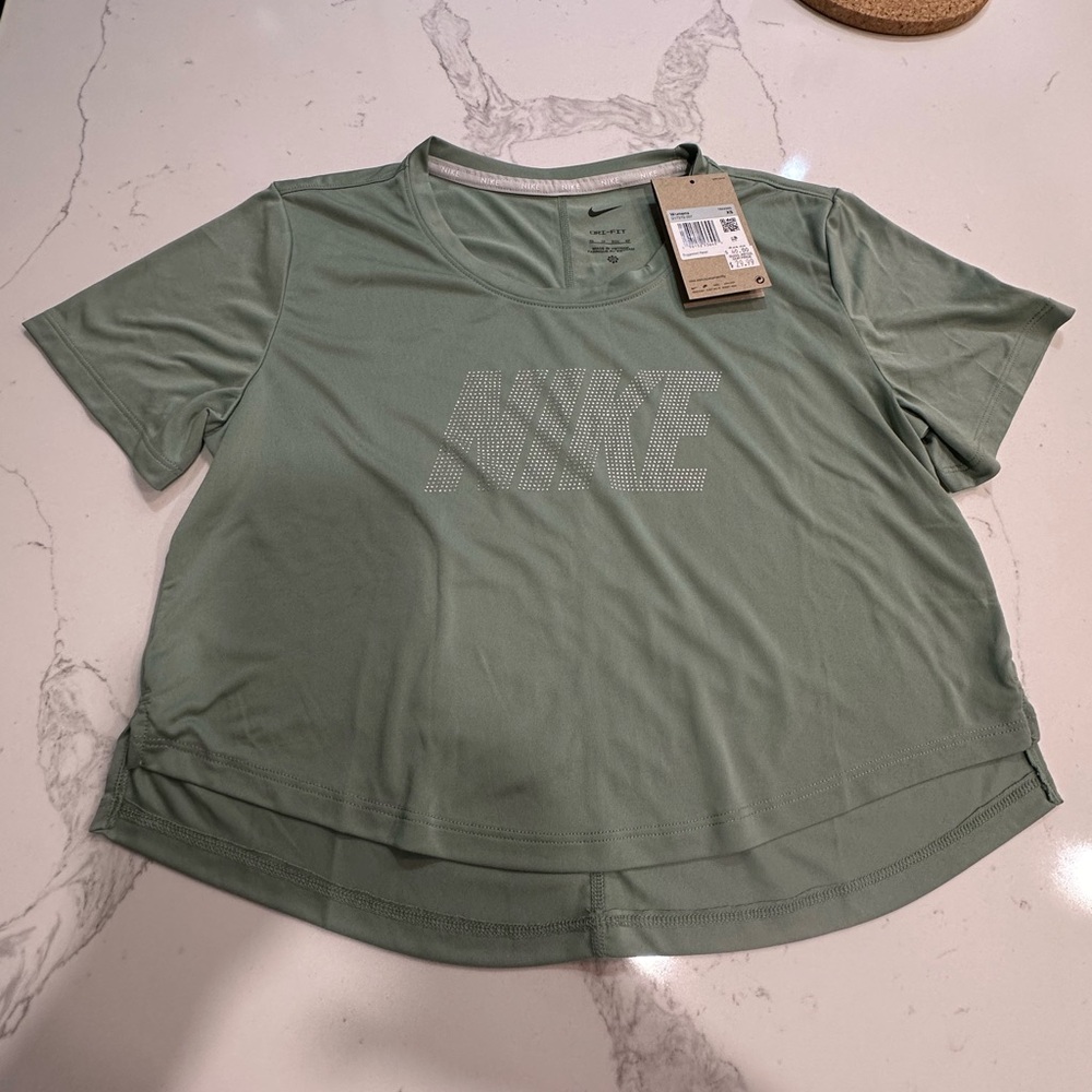 Nike dri-fit training top sizeXS